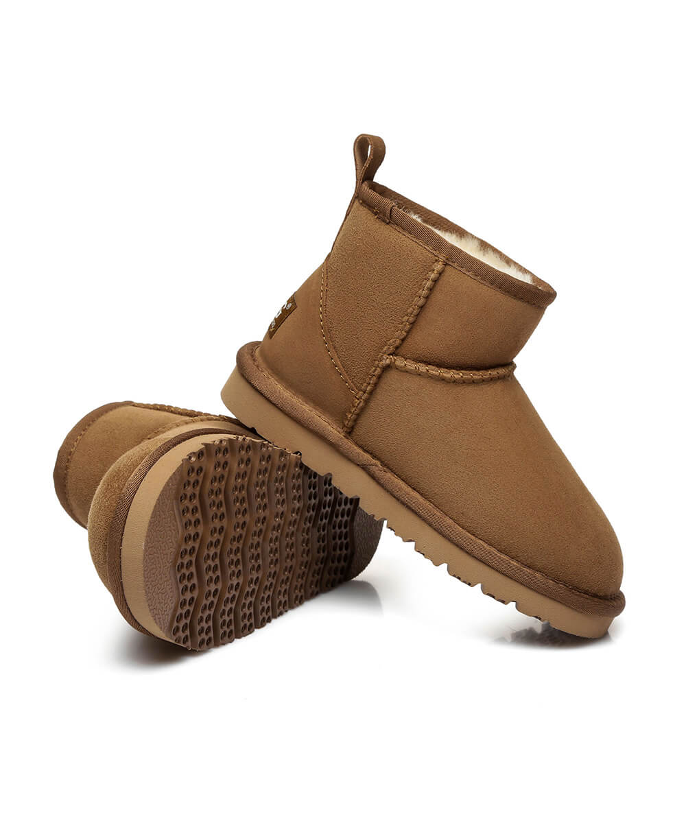 Kid's UGG Classic Mini - Image 10