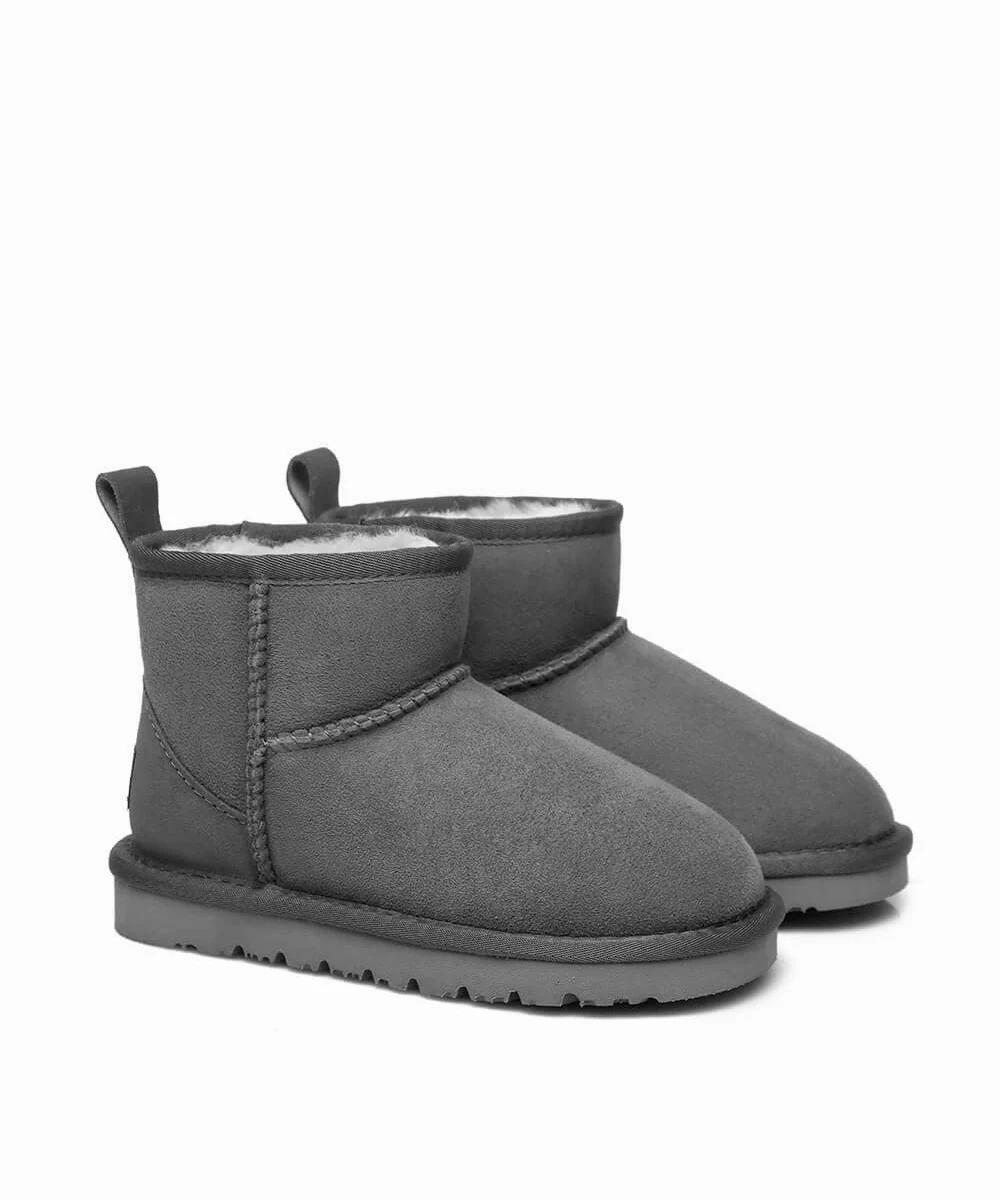 Kid's UGG Classic Mini - Image 4