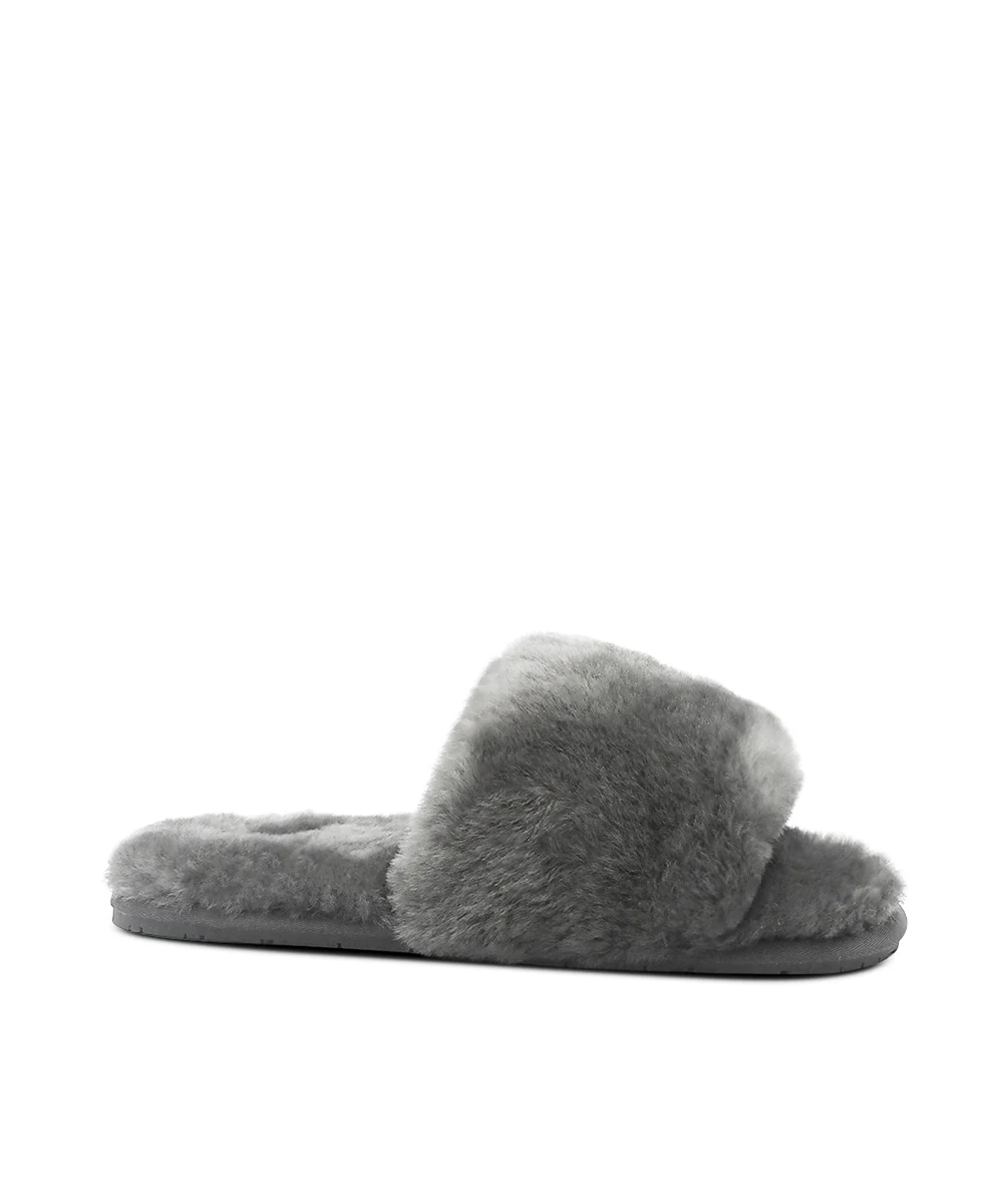 Women's UGG Fluffy Slipper - Image 12