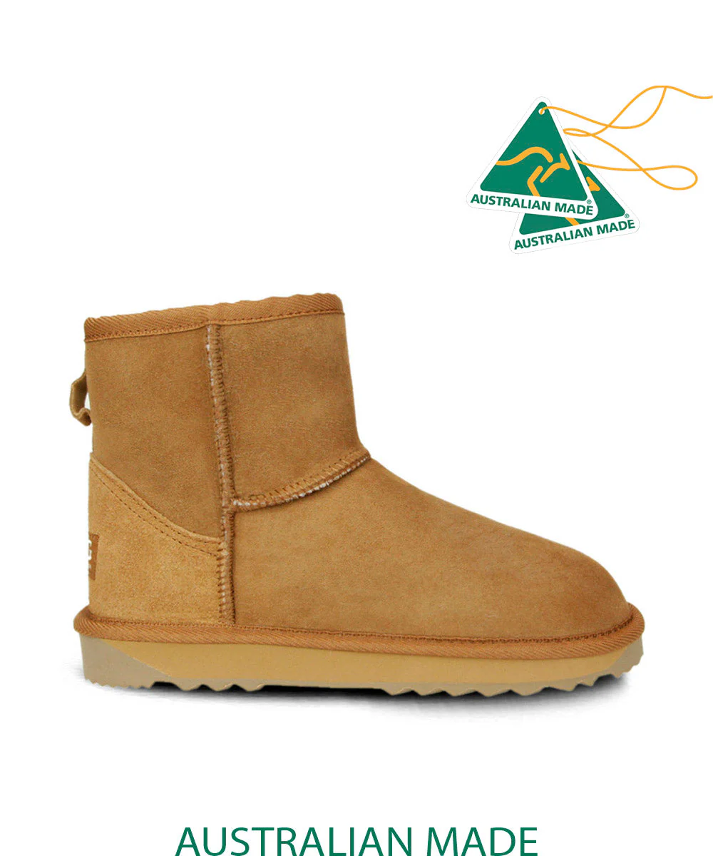 Women's UGG Premium Classic Mini - Image 21